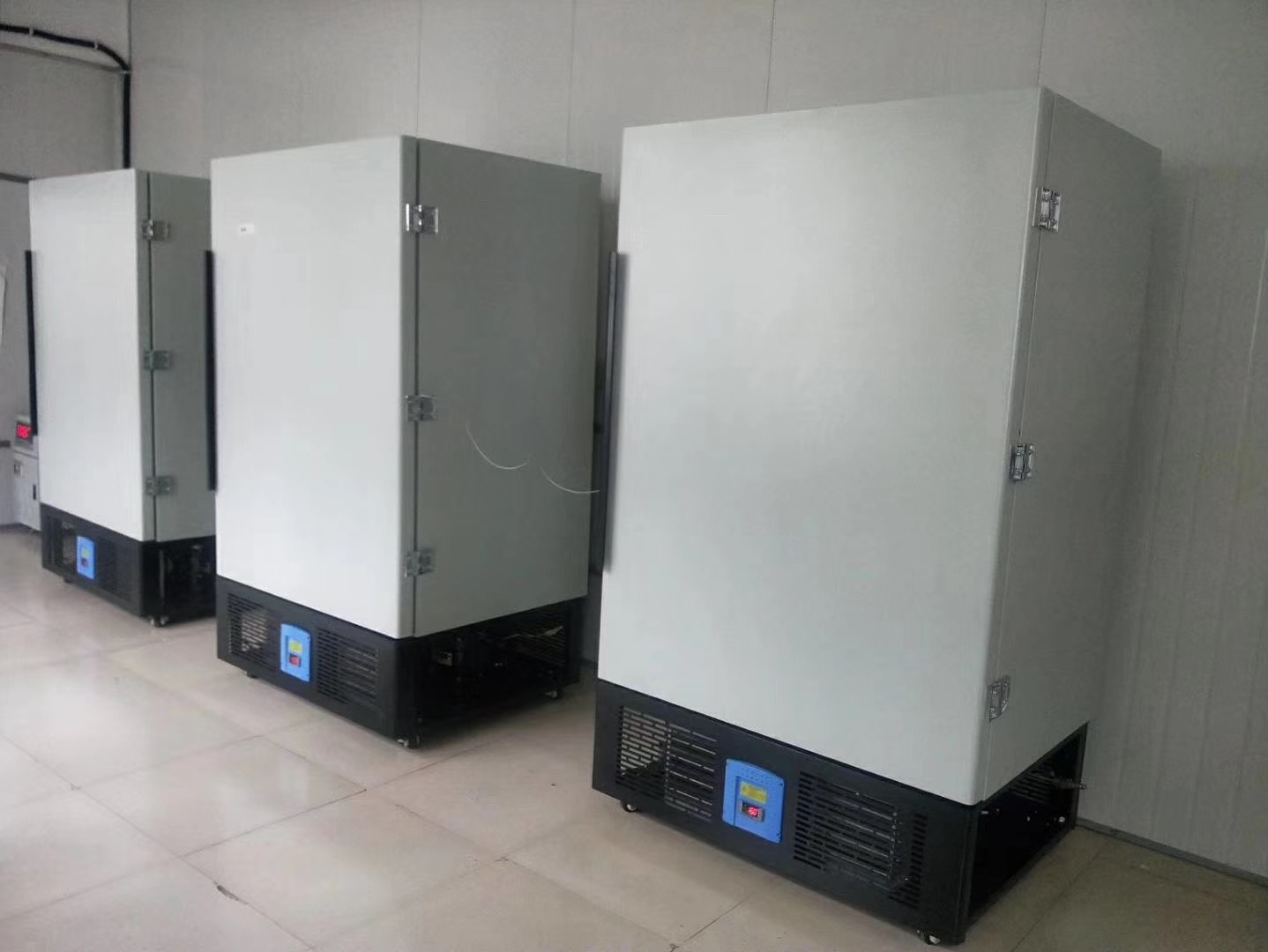 Big Capacity Ultra Low Temperature Vertical Deep Freezer